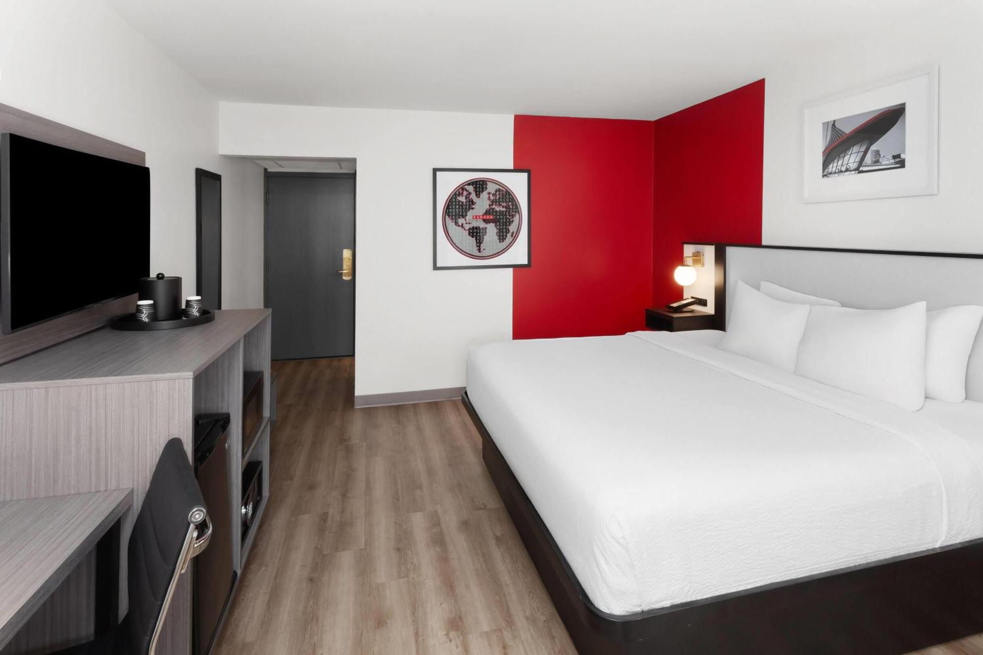 Ramada By Wyndham Milwaukee Hotell Eksteriør bilde