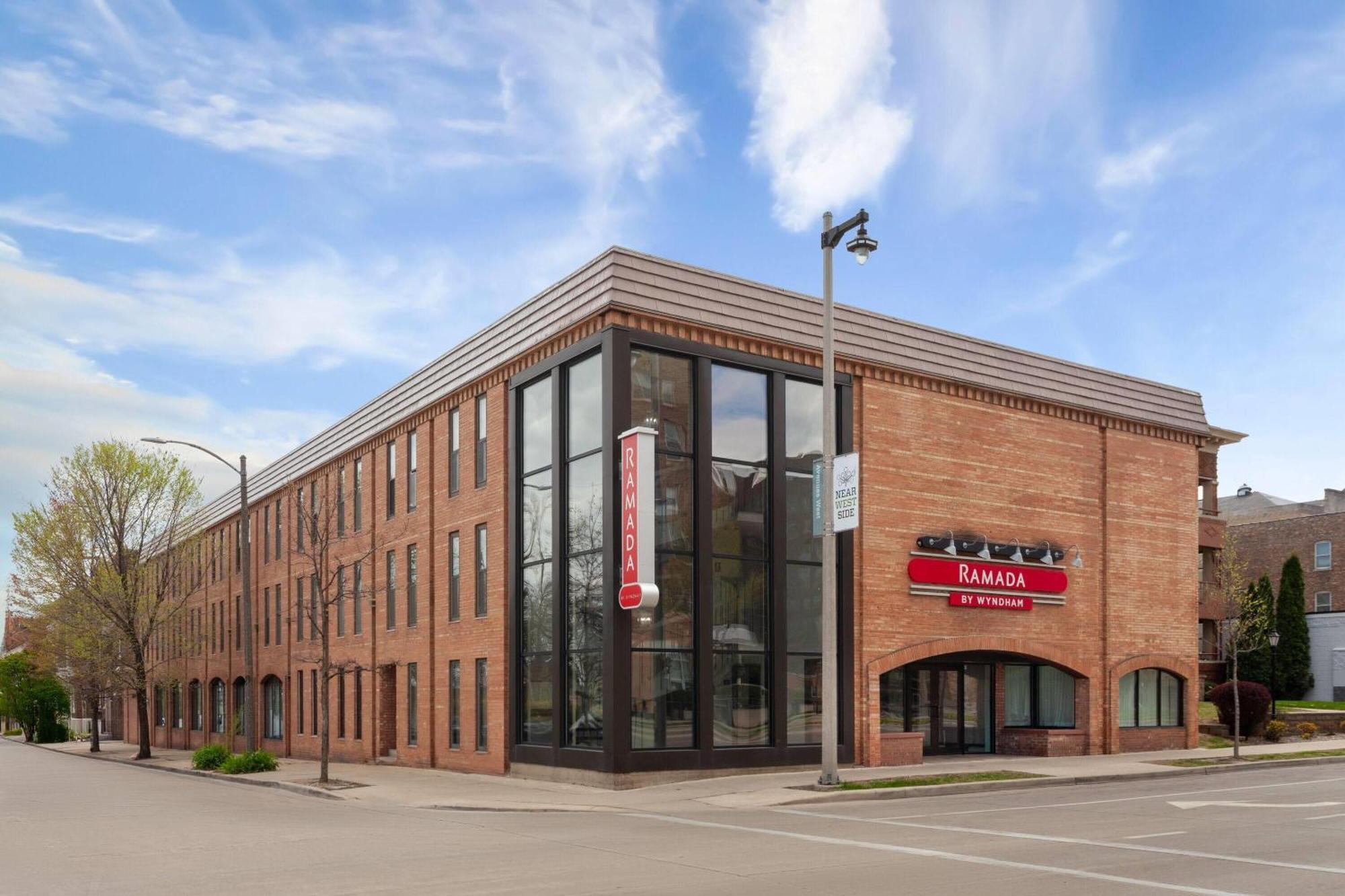 Ramada By Wyndham Milwaukee Hotell Eksteriør bilde